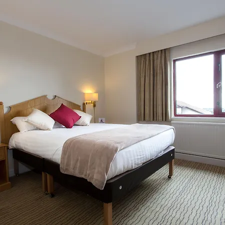 Britannia Leeds 3*