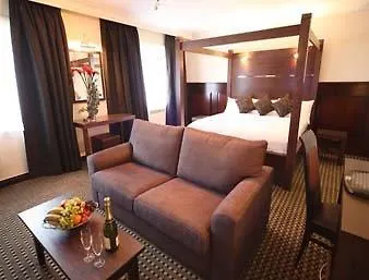 Britannia Leeds 3*