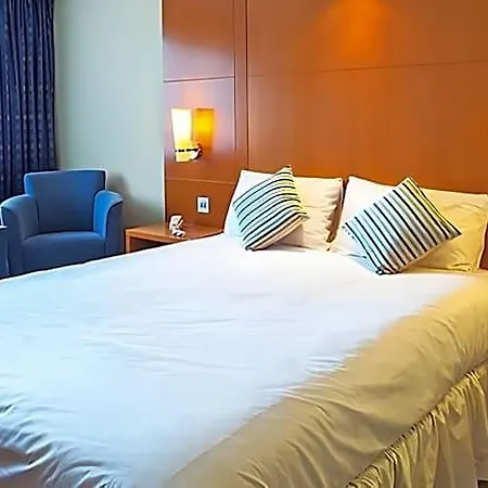 Britannia 3*
