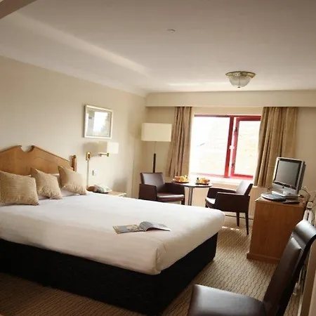Готель Britannia Leeds 3*
