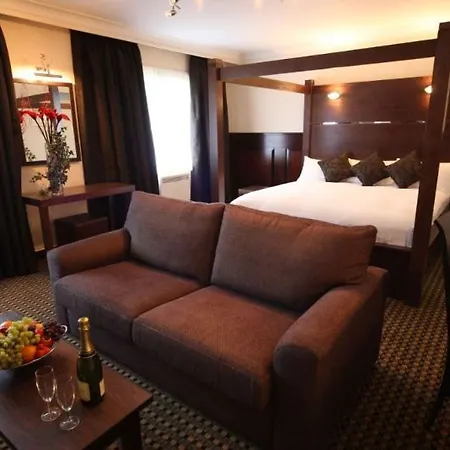 Britannia Leeds Лідс