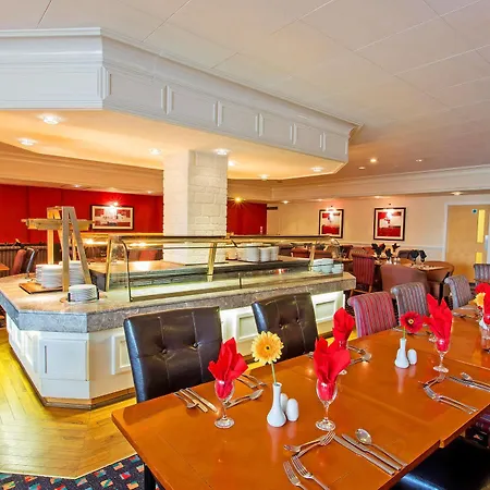 Britannia Leeds Готель 3*
