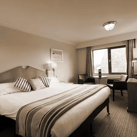 Britannia Leeds 3*