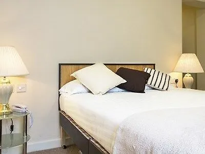 Britannia Leeds Готель 3*