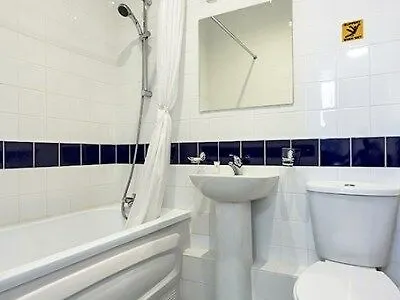 Britannia Leeds Готель