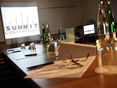 Britannia Leeds Hotel 3*